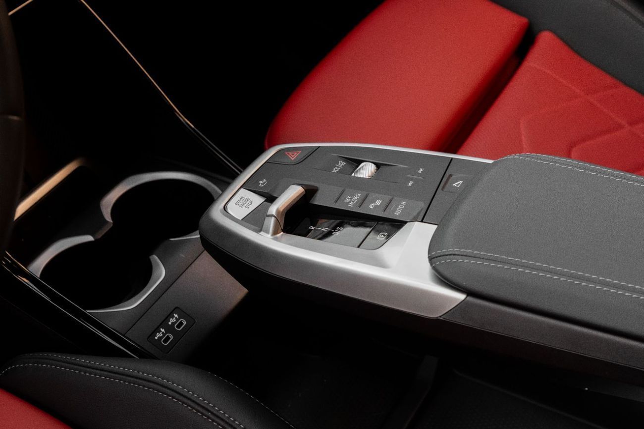 بي أم دبليو X1 X1 M-Kit | 3,388 P.M | 0% Downpayment | BMW X1 M-Kit Agency Warranty