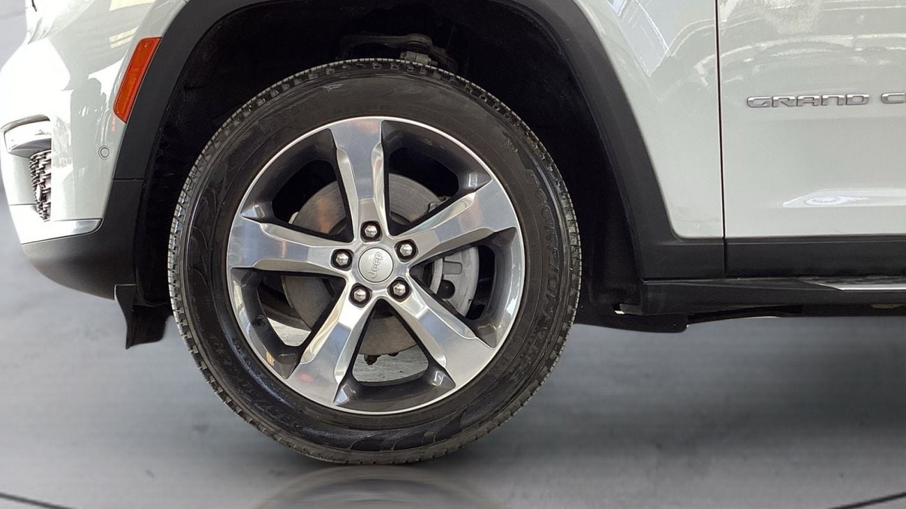 جيب جراند شيروكي 3.6 L LIMITED PLUS 3 ROW 4WD AUTO | شامل الضمان | 0 ﺪﻔﻋﺓ ﺃﻮﻟﻯ