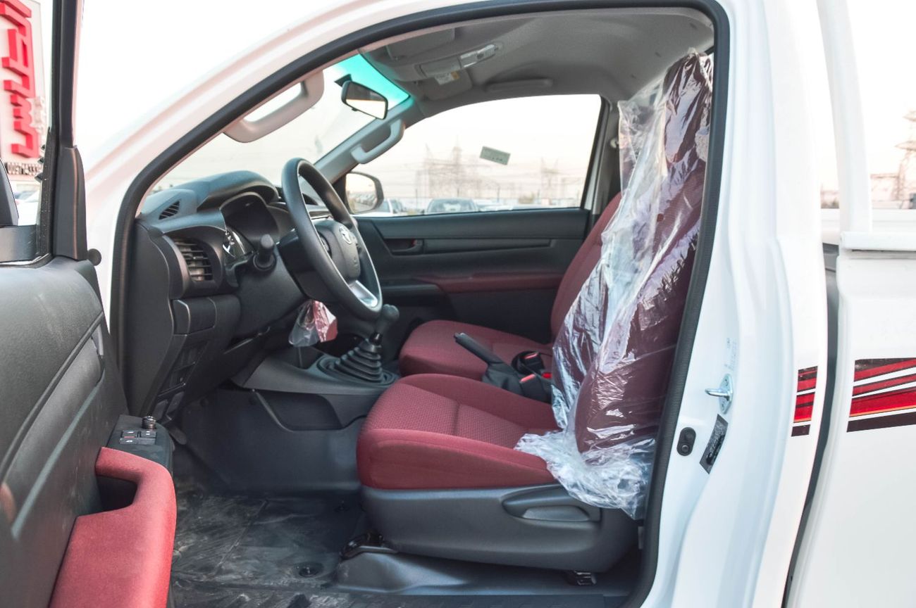 تويوتا هيلوكس TOYOTA HILUX 2.7L 4WD PETROL MT SC PICKUP 2026