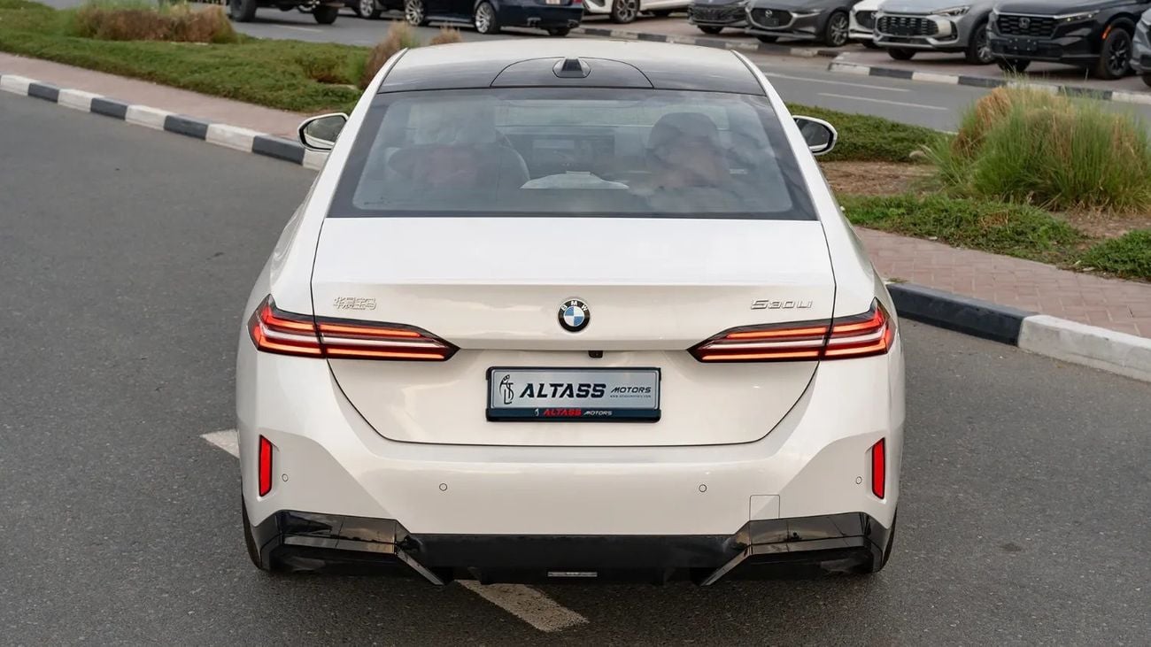 بي أم دبليو 530i 2026 | BMW 5 SERIES 530LI LEADING M SPORT PACKAGE [ EXPORT ONLY ]
