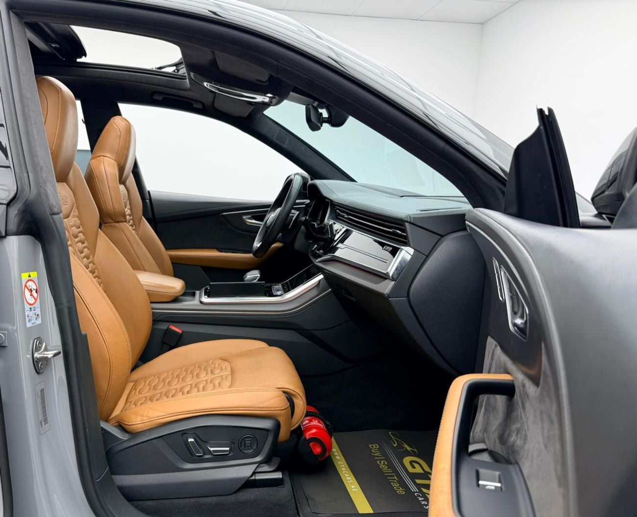 Audi RSQ8 STD 2022 Audi RSQ8 4.0TFSI Quattro, 2027 Audi Warranty, Full Audi Service History, Fully Loaded, GCC