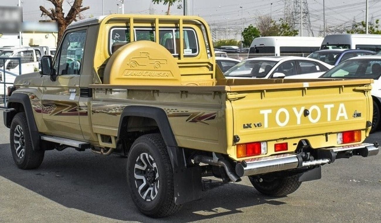 تويوتا لاند كروزر بيك آب SINGLE CAB 4.0L V6 4WD A/T GAS BEIGE S.ARABIA