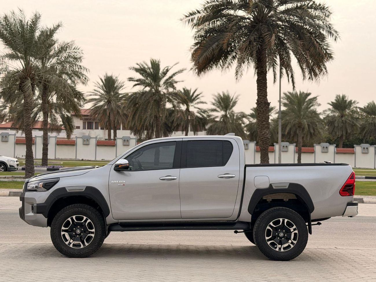 تويوتا هيلوكس Toyota Hilux 2023 RHD Golden automatic transmission