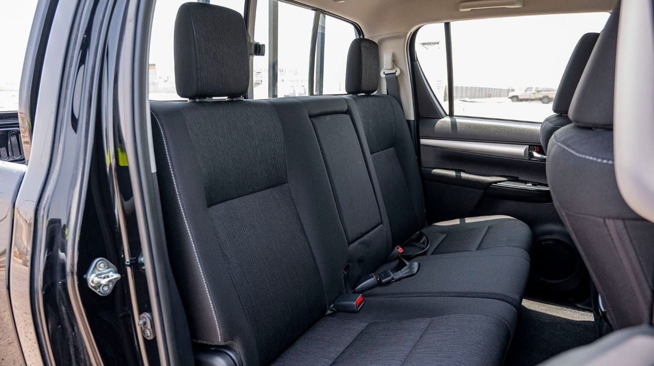تويوتا هيلوكس Toyota Hilux 2.4L diesel AT full option 2024