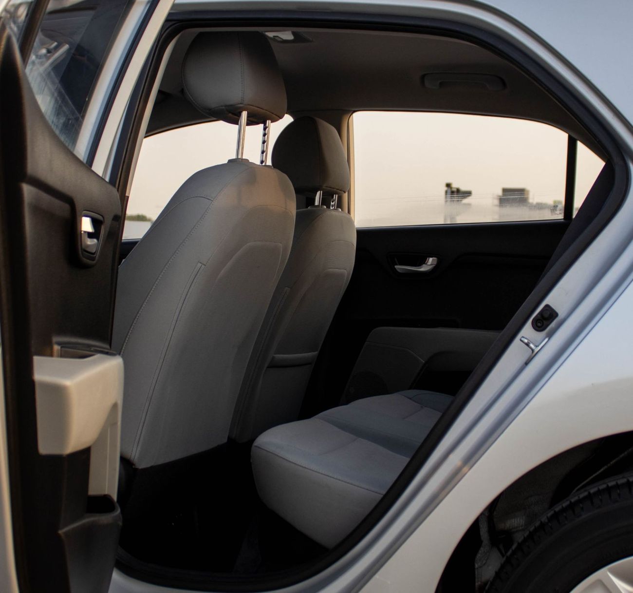 Kia Rio 2018 Kia Rio EX (YB), 5dr Hatchback, 1.4L 4cyl Petrol, Automatic, Front Wheel Drive