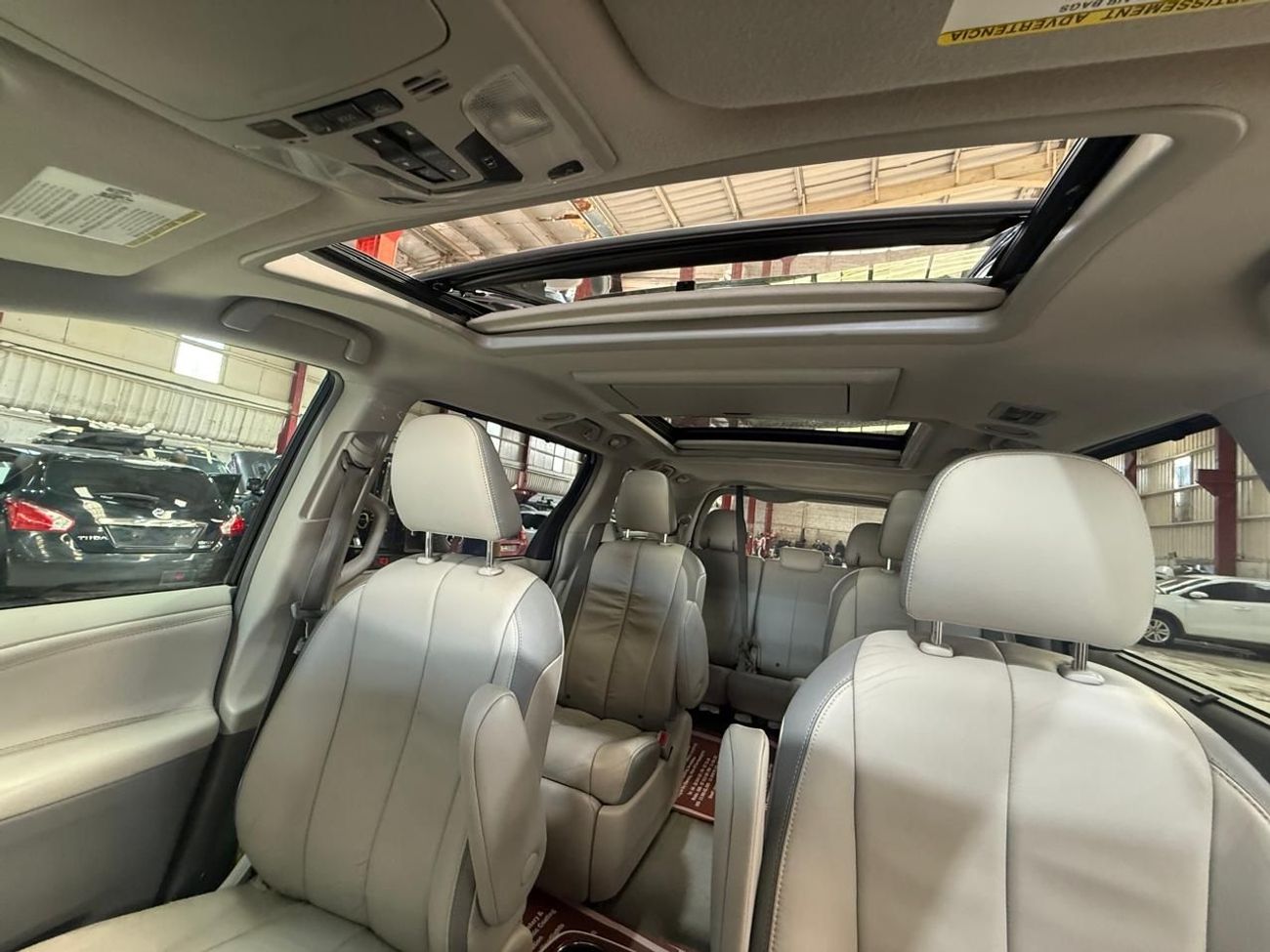 تويوتا سيينا Limited