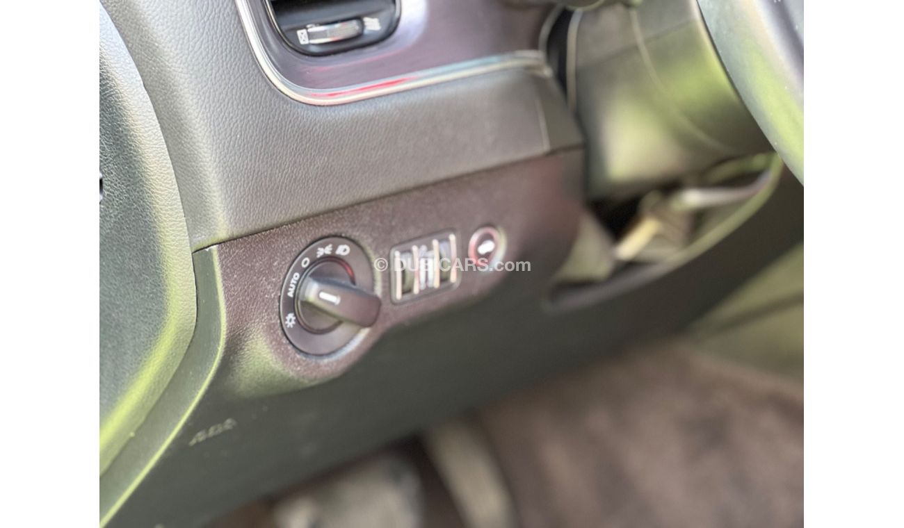 Dodge Challenger Dodge Charger SXT+ /2018 / USA