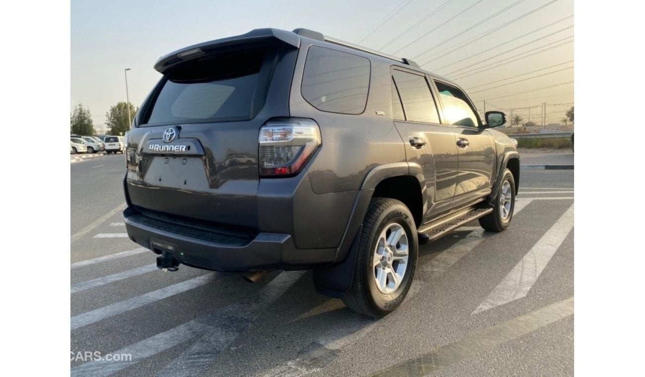 Toyota 4Runner 2019 TOYOTA 4-RUNNER SR5 4X4 / MID OPTION