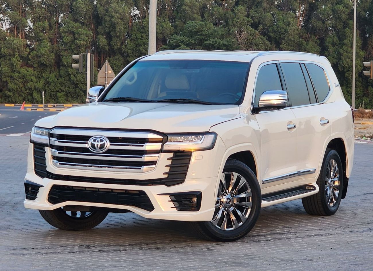 تويوتا لاند كروزر GX.R V6 upgrade 2023