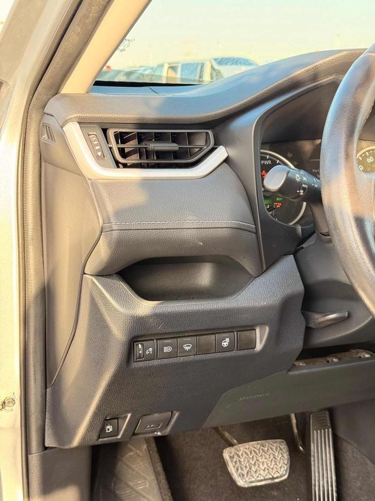 Toyota RAV4 Hybrid XLE 2.5L