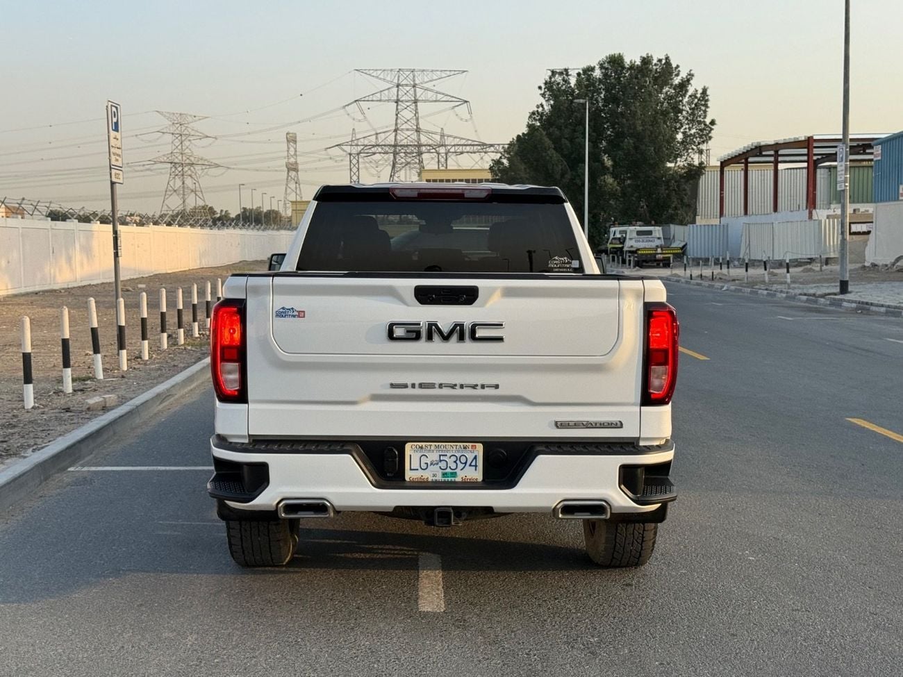 جي أم سي سييرا 1500 CREWCAB ELEVATION 5.3L V8 AT4 Crew Cab (AWD)