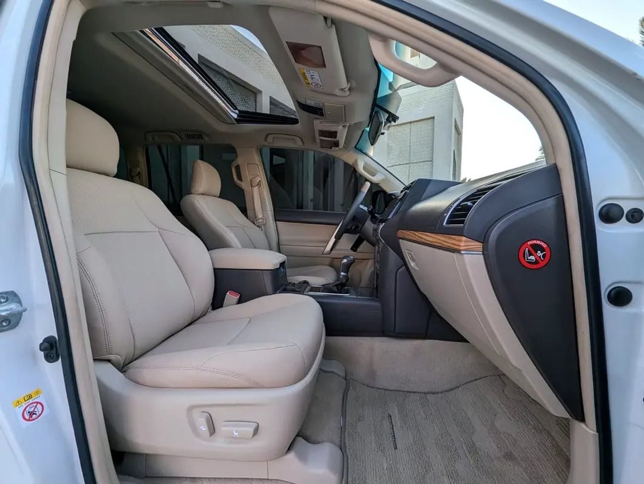 تويوتا برادو VXR TOP FULL OPTION GCC V6 4.0L IN EXCELLENT CONDITION