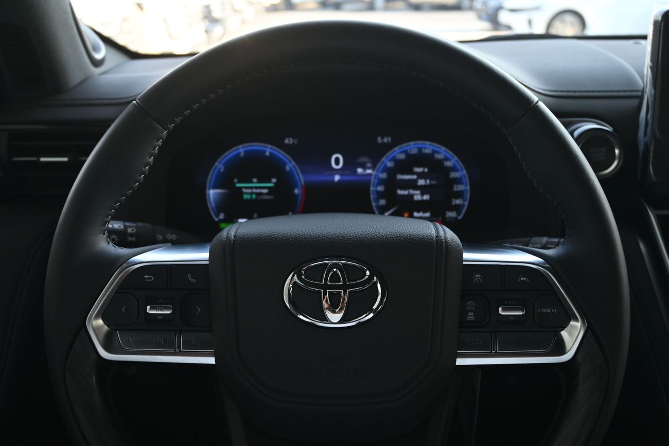 Toyota Land Cruiser VXR Toyota Land Cruiser VX-R 3.5L Twin Turbo + Hybrid V6 4WD