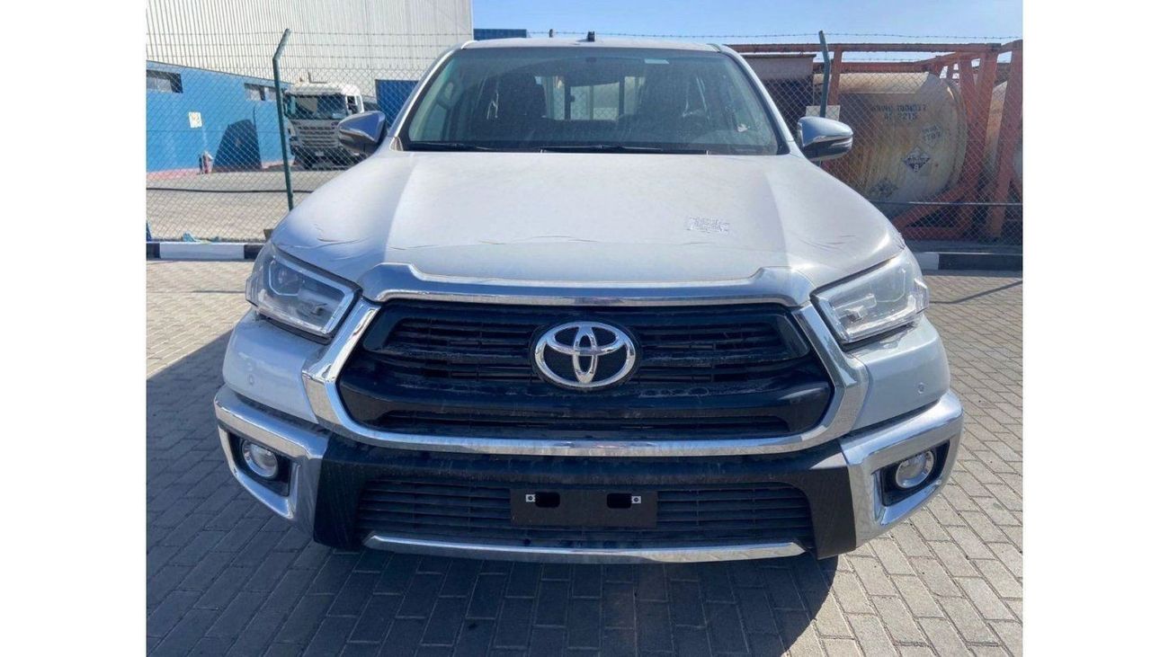 تويوتا هيلوكس DC DIESEL 2.4L 4x4 6AT FOR EXPORT
