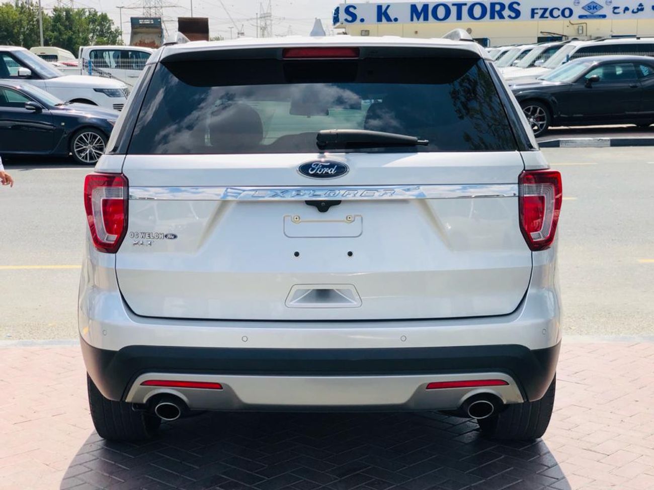 Ford Explorer XLT, 6 CYLINDERS, POWER SEATS, PUSH START, REAR CAMERA, AMAZING CONDITION-LOT-604