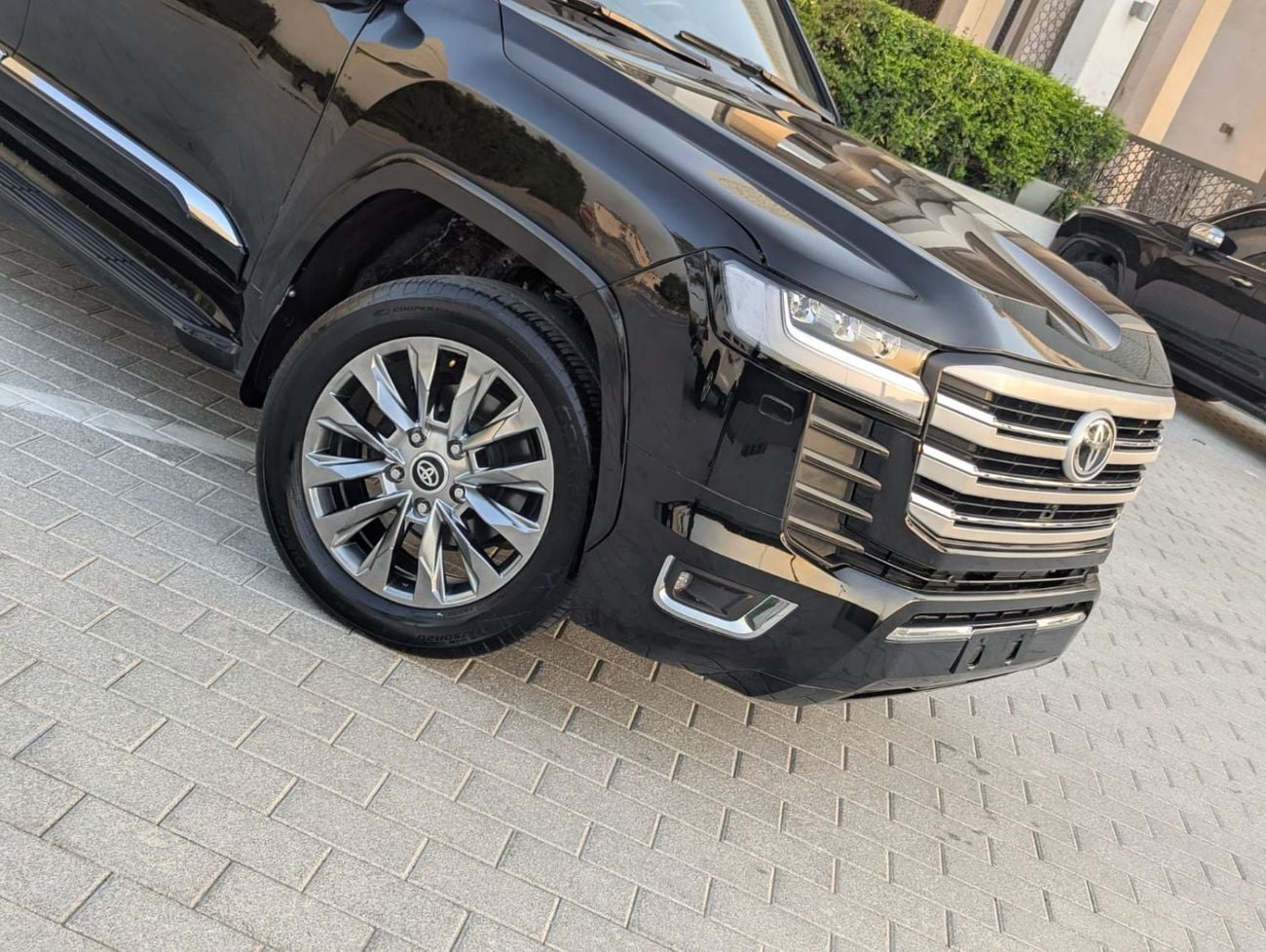 تويوتا لاند كروزر Toyota landcruise 2021Model 4.0L v6 GXR petrol Engine Colour Black push start Transmission Automatic