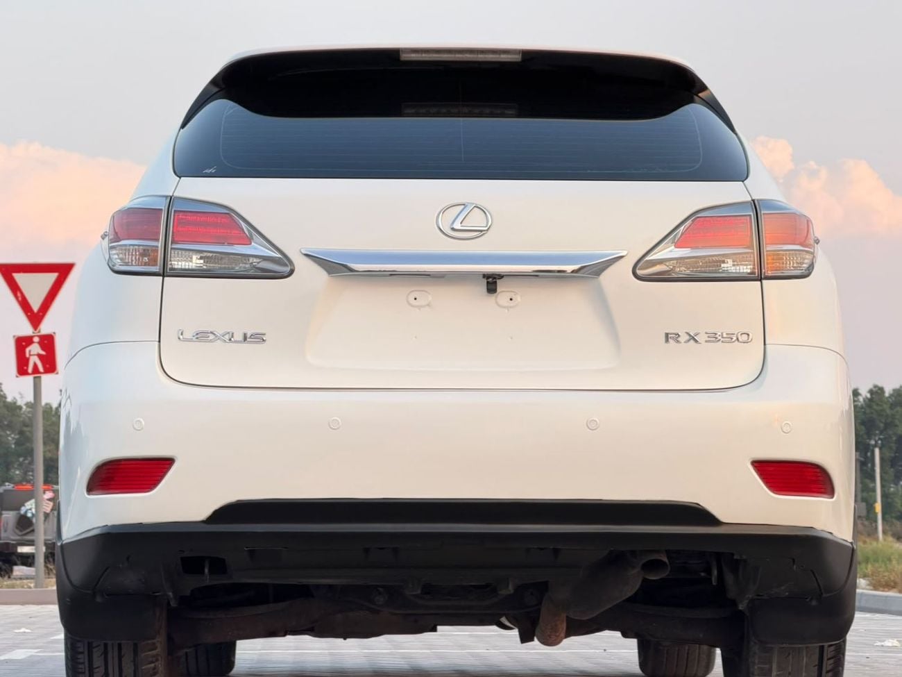 Lexus RX350 PREMIUM Gulf specification number 2, cruise control, electric seats