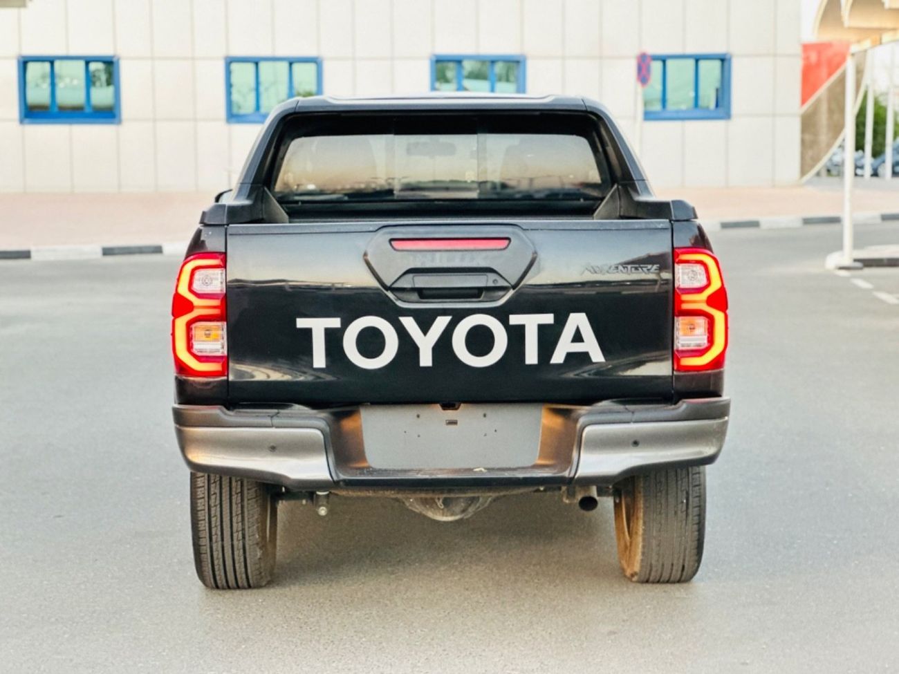 Toyota Hilux Toyota Hilux Adventure V6 LHD 4.0L Full Option