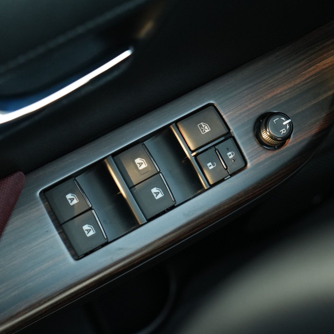 تويوتا هيلوكس 6 سلندر