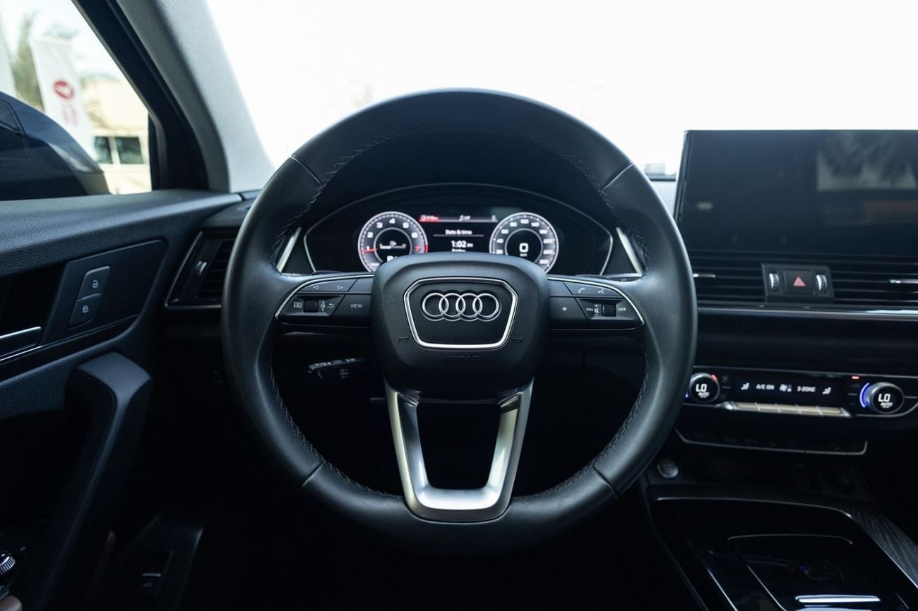 Audi Q5 45 TFSI Quattro 2.0L 2023 Audi Q5 45TFSI Quattro GCC | Warranty