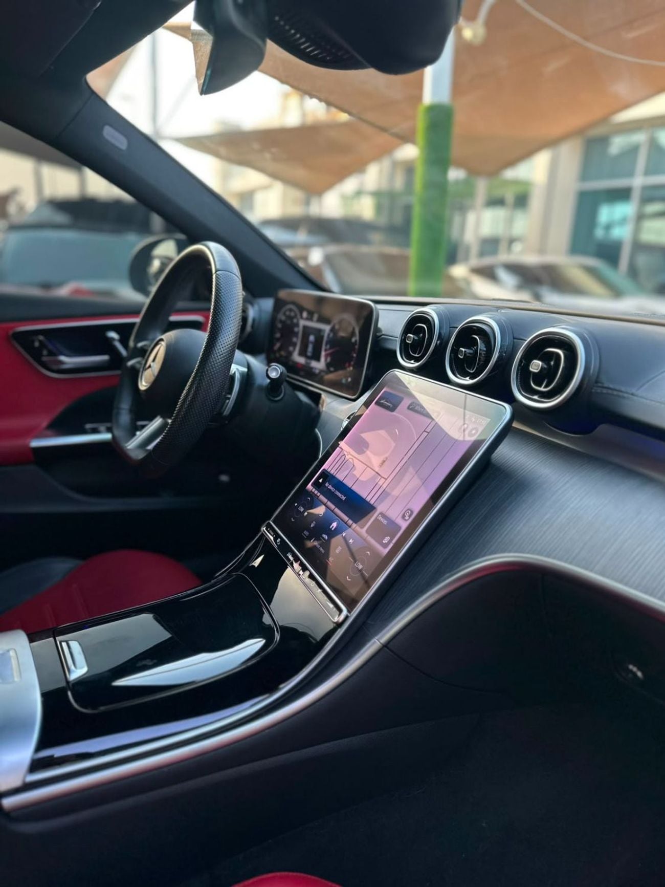 مرسيدس بنز C 200 PREMIUM مرسيدس بنز C200 خليجي 2024 فل ابشن بحالة ممتازه