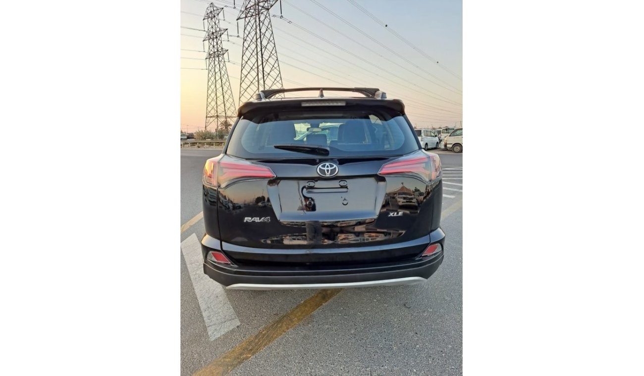 تويوتا راف ٤ TOYOTA RAV4 FULL OPTION