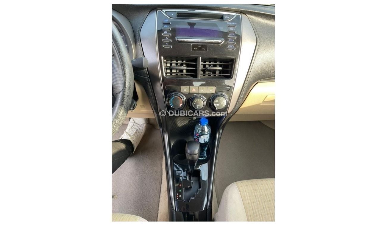 تويوتا يارس TOYOTA Yaris Model 2021 Gcc full automatic Excellent Condition