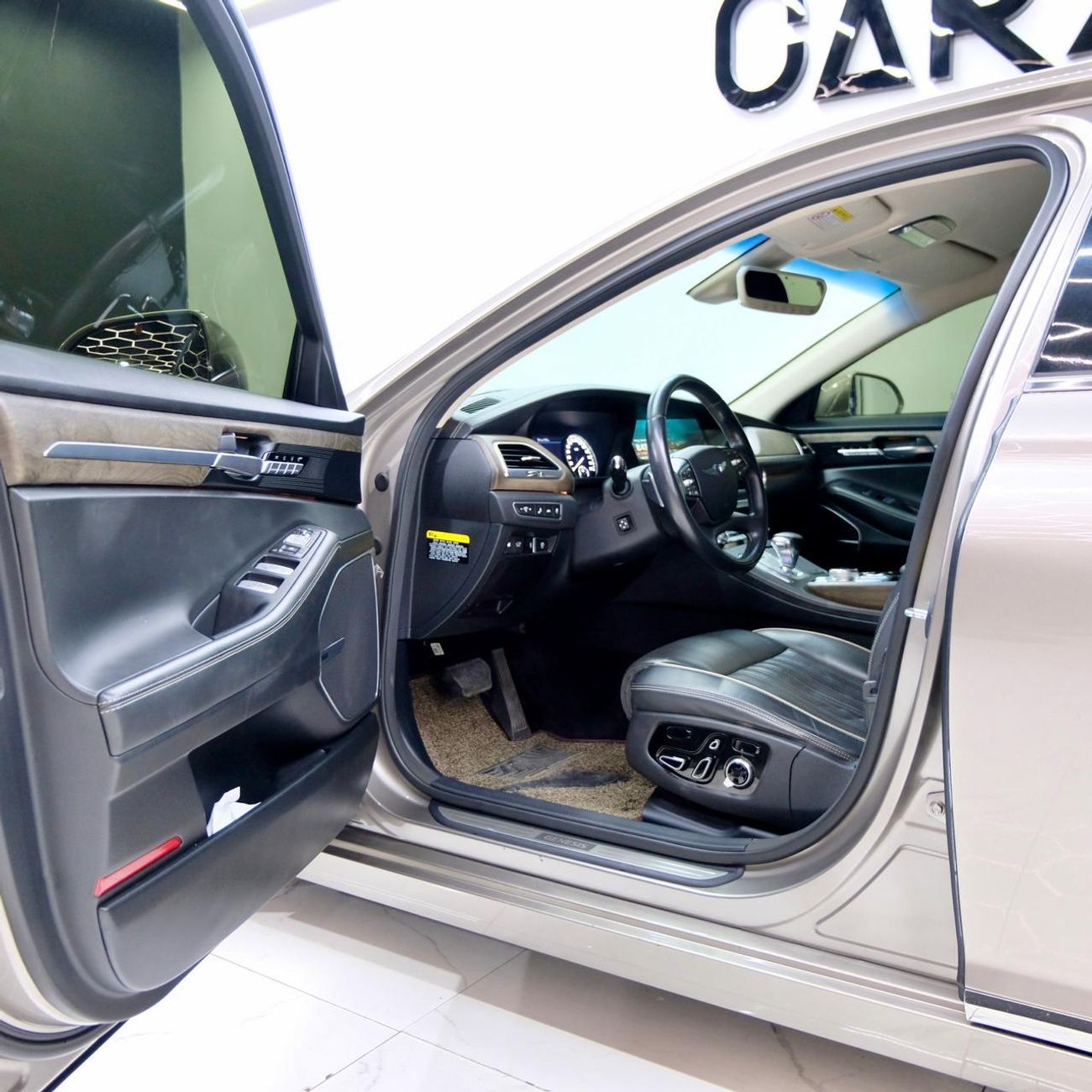 Genesis G90 Genesis G90 2019 | Luxury Sedan | Good Condition | Korean Specs