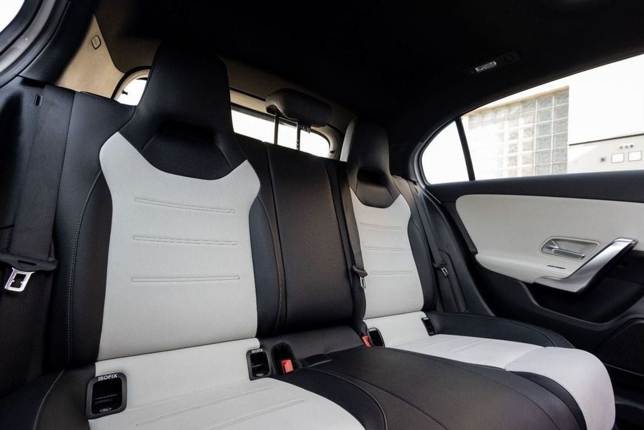 مرسيدس بنز A 250 Sport AMG 2.0L Mercedes-Benz A250 Sport AMG 2019 GCC under Warranty with Flexible Down-Payment.