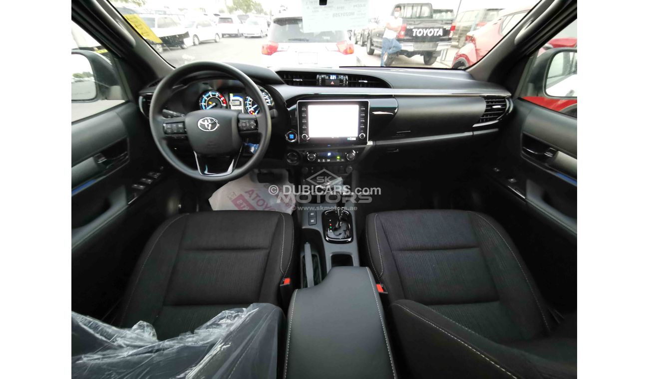 Toyota Hilux 2.8L DIESEL, 18" ALLOY RIMS, 4WD, REAR CAMERA, CONSOLE BOX (CODE # THDC01)