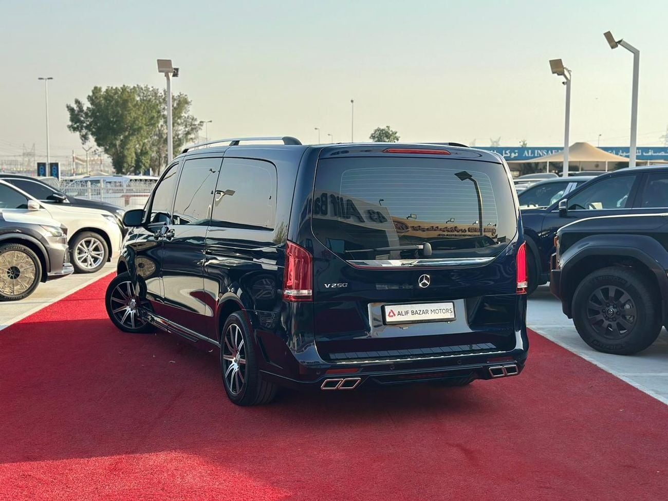 Mercedes-Benz V 250 Std 2.1L Mercedes Benz V250 VIP GCC