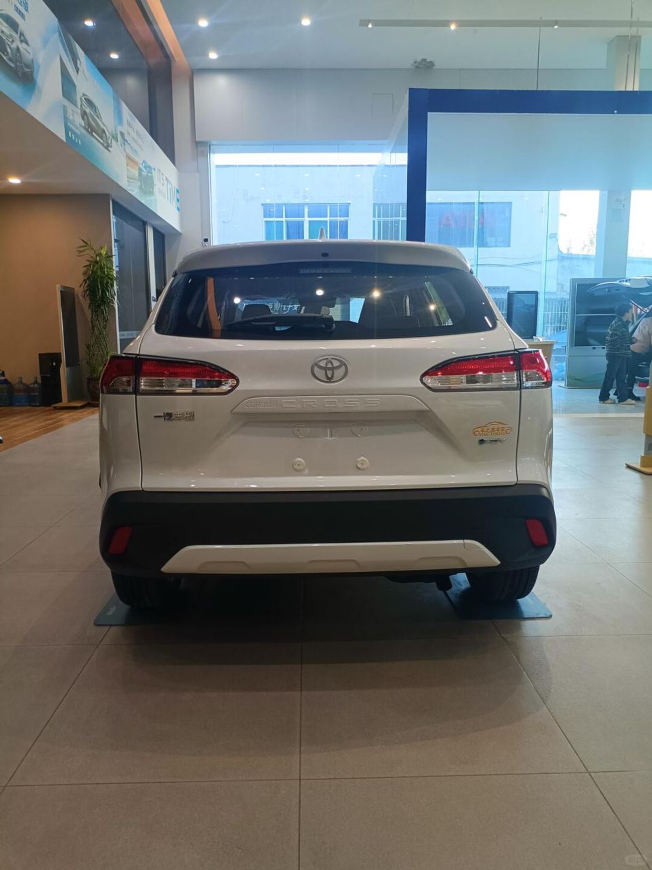 تويوتا كورولا كروس Corolla Cross20262.0L Intelligent Electric Elite Edition 2026 New Shape HYBRID