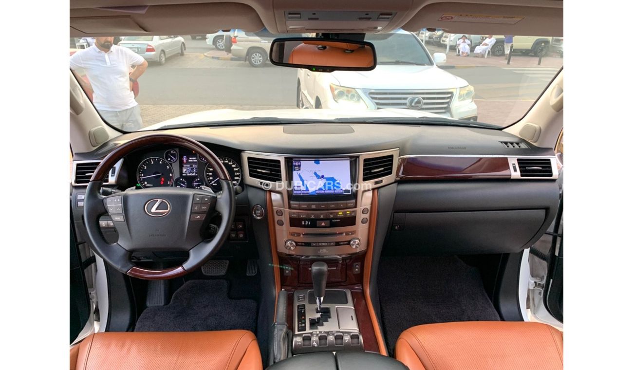Lexus LX 570