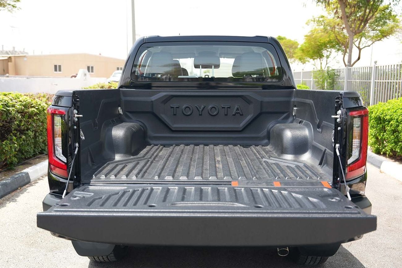 Toyota Hilux ADVENTURE 2026 Toyota Hilux Travo 2.8L Diesel 4x4 Automatic — Thailand Specs