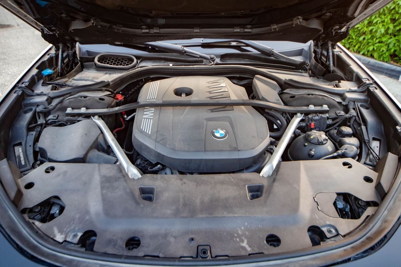 بي أم دبليو 735i BMW 735i 2023 | GCC Specs | Full Option | Excellent Condition