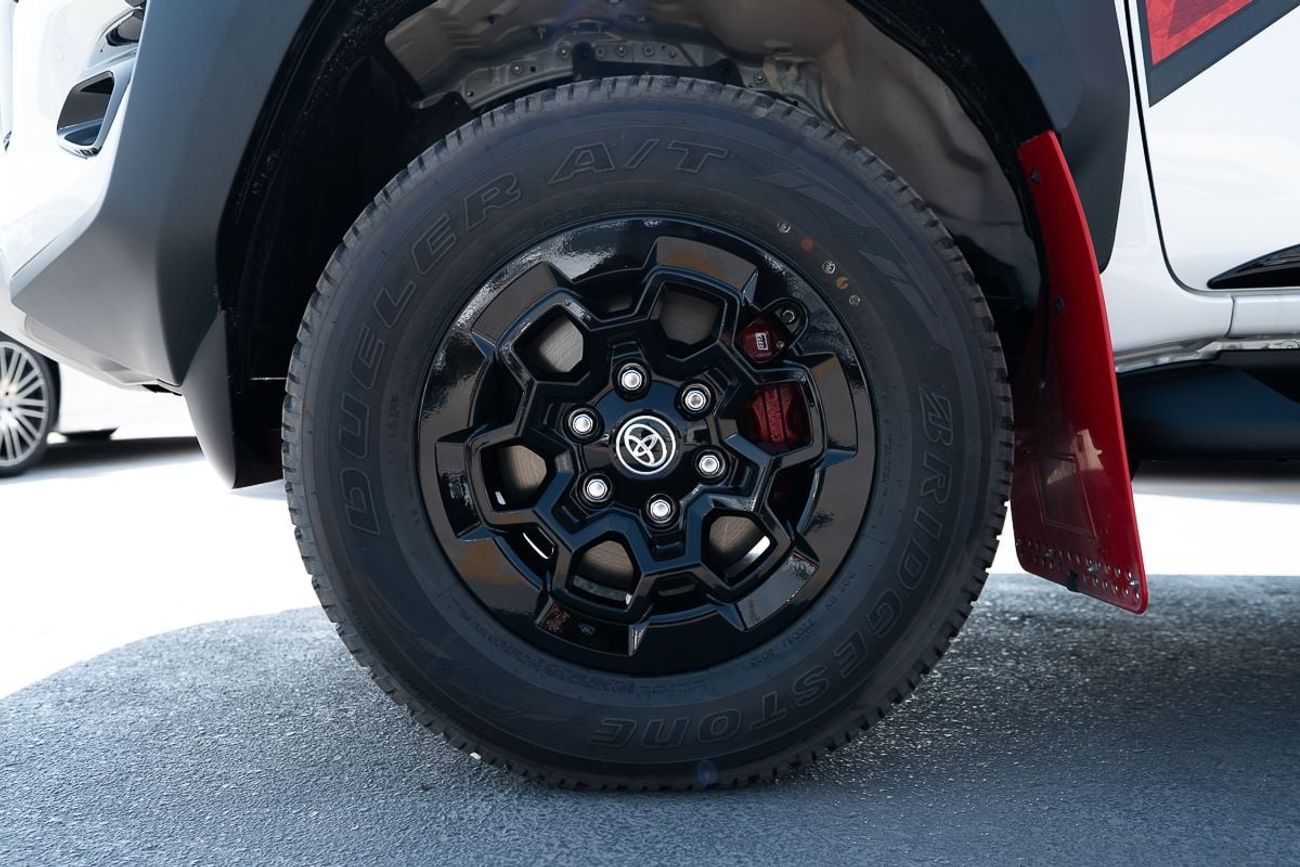 Toyota Hilux GR Sport 4.0L GR-S Rally 4.0L