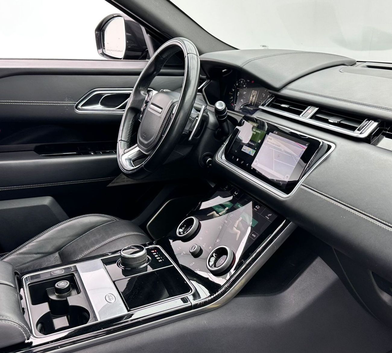 Land Rover Range Rover Velar P380 HSE 3.0L 2018 Range Rover Velar HSE P380, 1 Year Unlimited Km Warranty, Range Rover Full Servic