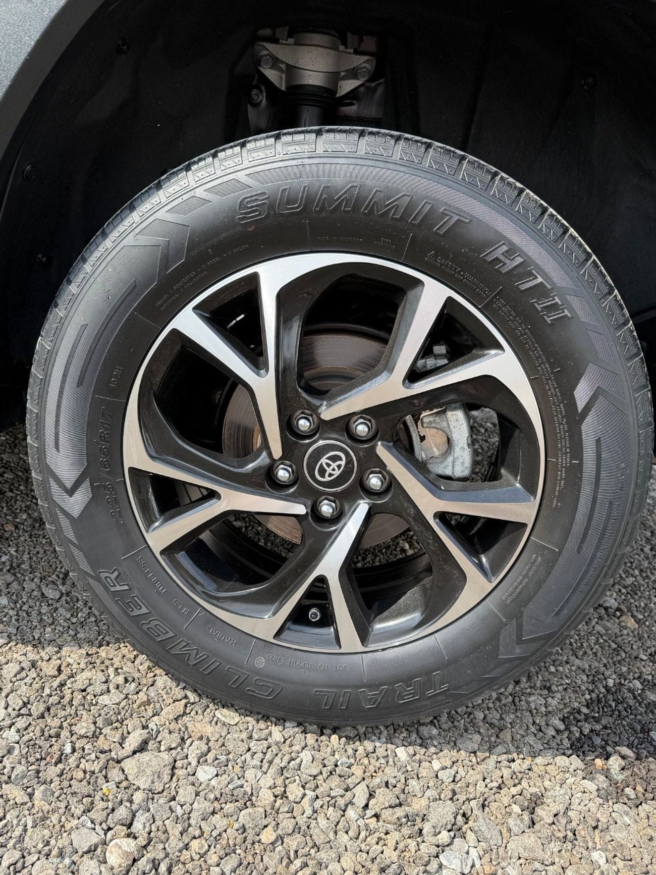 Toyota RAV4 2023 ADVENTURE KIT AWD 2.5 CANADA SPEC