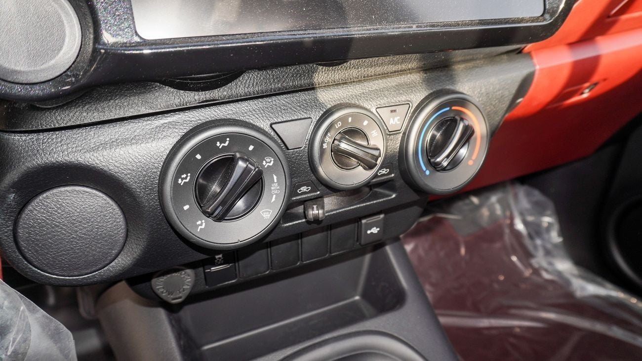 Toyota Hilux 2.7L Single Cabin M/T