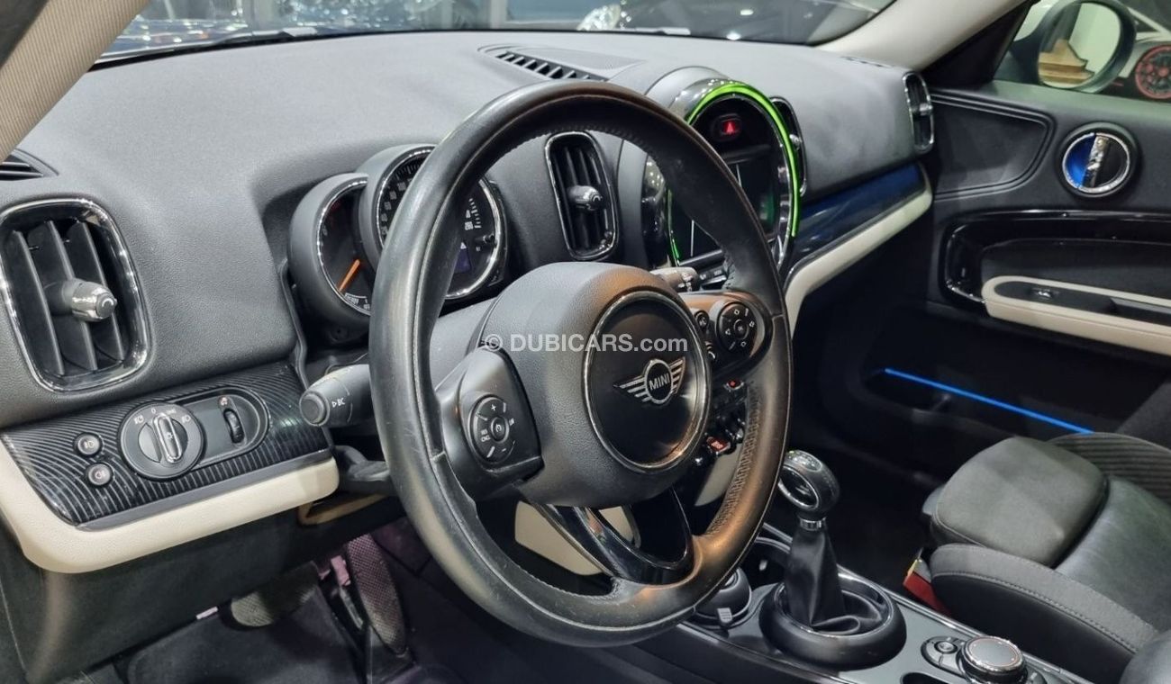Mini Cooper Countryman Std MINI COOPER COUNTRYMAN 2018 GCC IN PERFECT CONDITION FOR 75K AED ONLY INCLUDING 1 YEAR WARRANTY