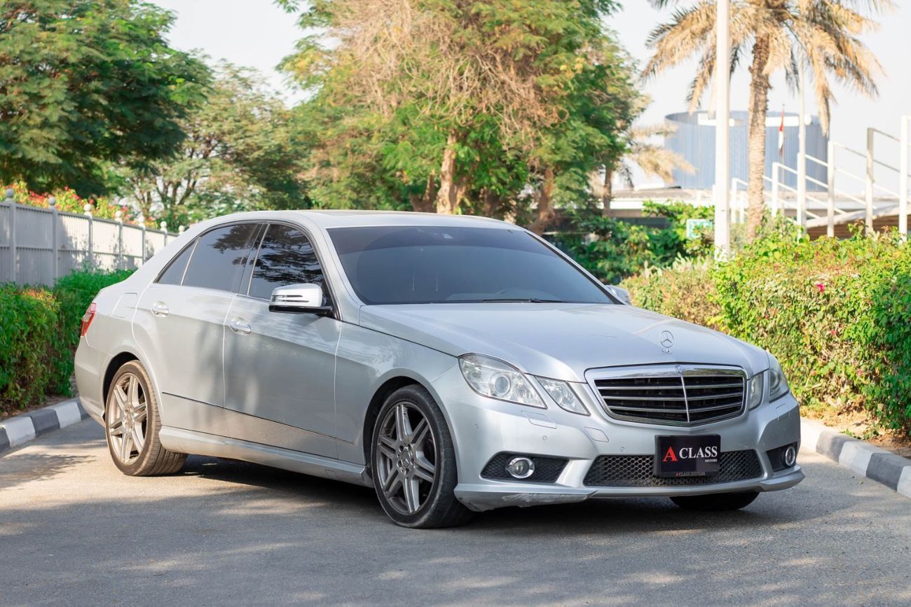 Mercedes-Benz E 350 Mercedes-Benz E350 2010, 3.5L V6, Automatic, RWD. Mileage: 180,000 km. Excellent condition inside an
