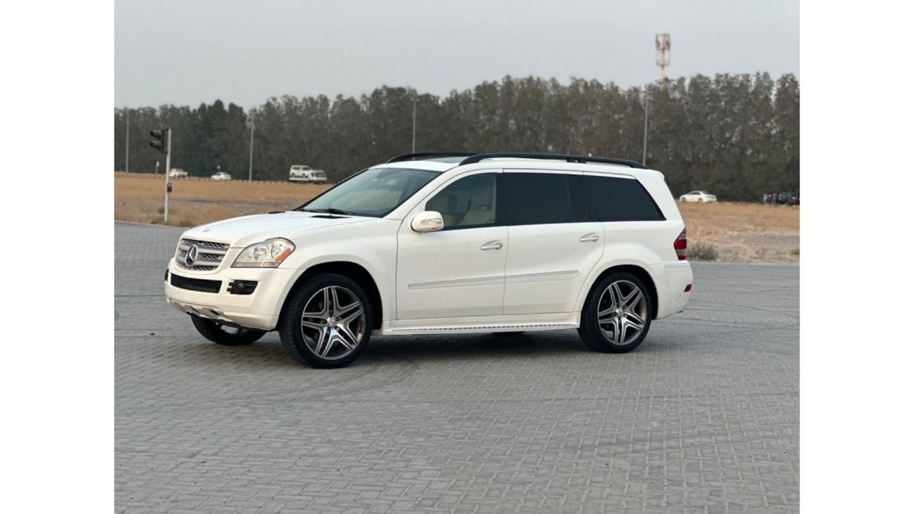 مرسيدس بنز GL 450 موديل 2008 خليجي فل مواصفات حاله ممتازه من الداخل والخارج