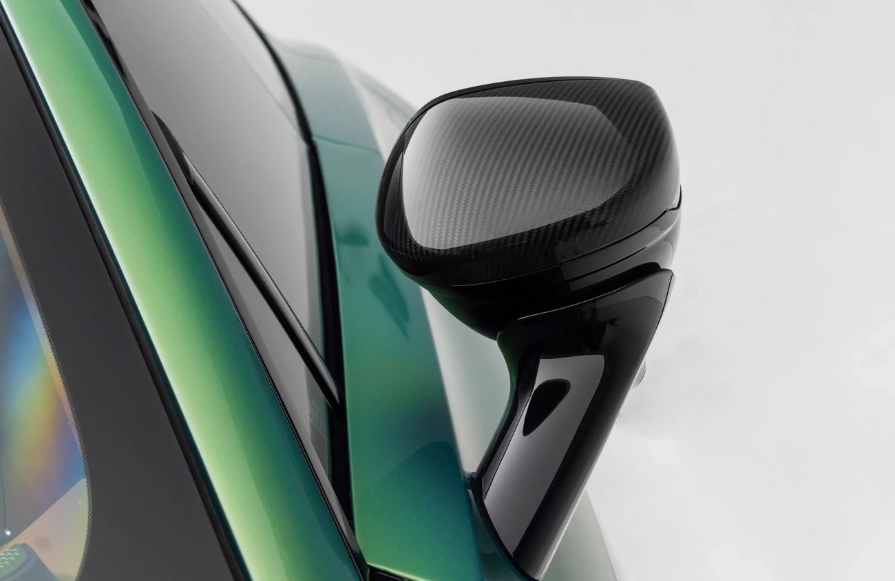 Aston Martin DB 4.0L V8 Twin-Turbocharged Engine