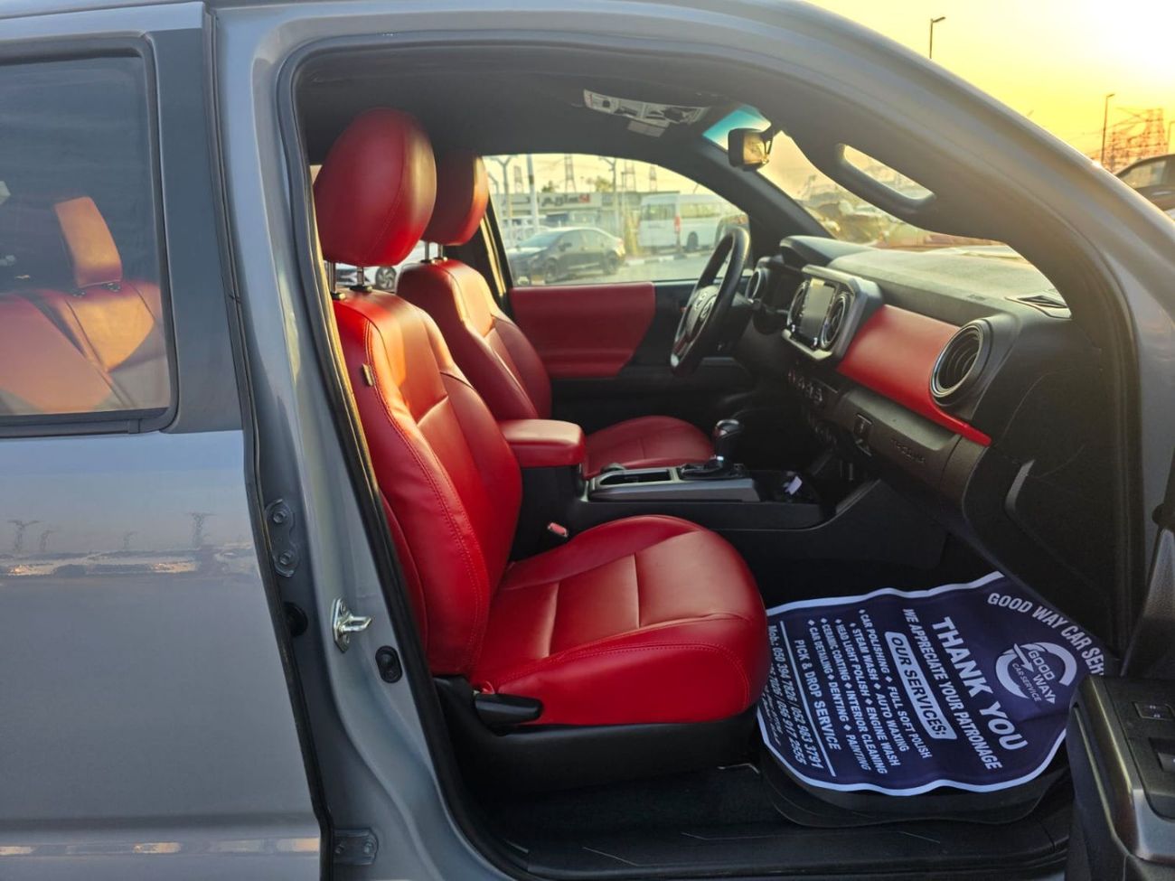 Toyota Tacoma TRD Off Road 4x4 Push button and leather seats