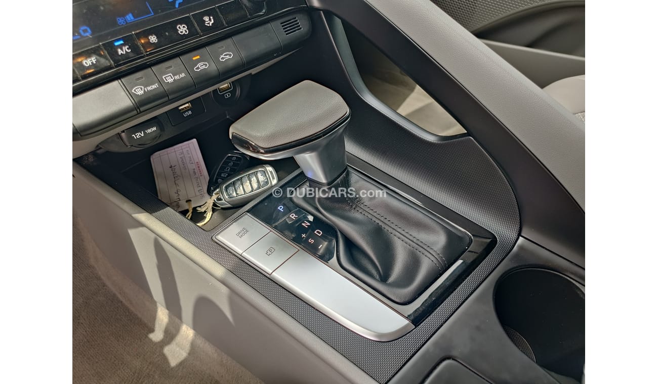 Hyundai Elantra SEL / RADAR / LEATHER SEATS WITH LOW MILEAGE (LOT # 73198)