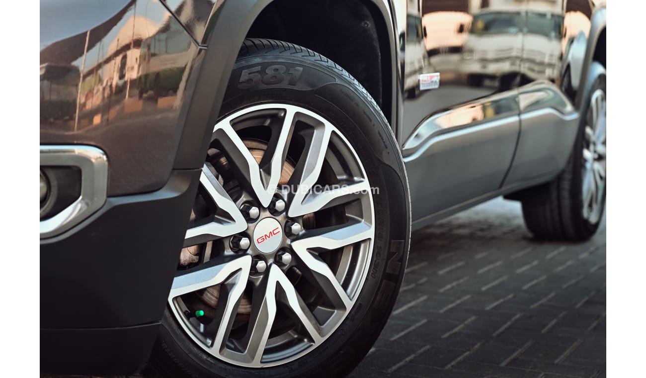 GMC Acadia All Terrain | 1,761 P.M  | 0% Downpayment | Extraordinary Condition!