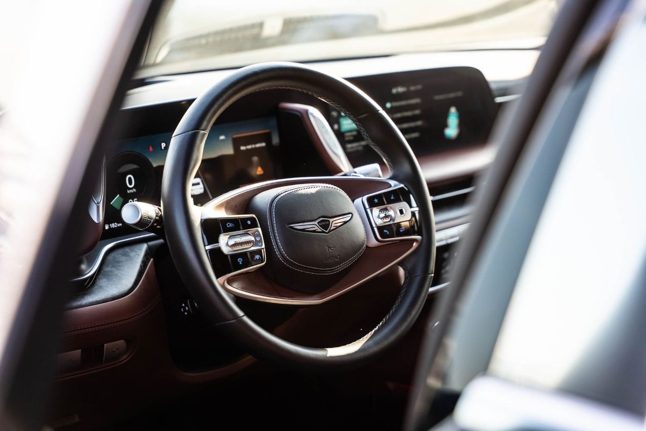 جينيسس G90 Royal AWD 2023 GCC Low Mileage 3.5L V6