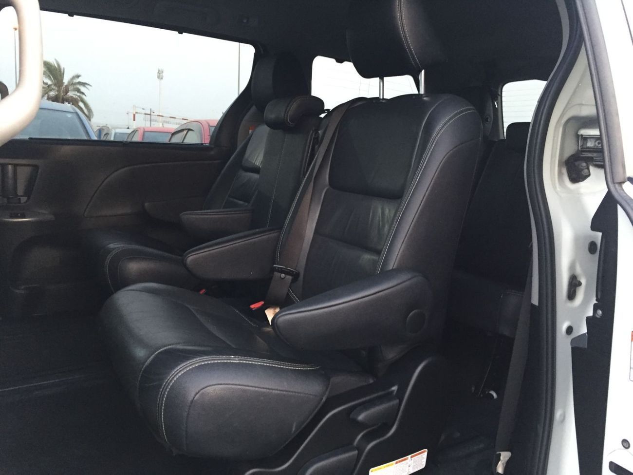 Toyota Sienna Toyota Sienna 2016 – 3.5L V6 | Petrol | Automatic | American Specs