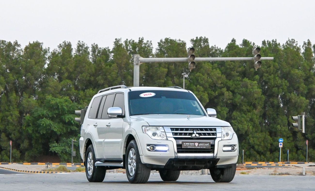 Mitsubishi Pajero MITSUBISHI PAJERO 2016 GLS Mid 3.0L (177 HP)GCC IN EXCELLENT CONDITION