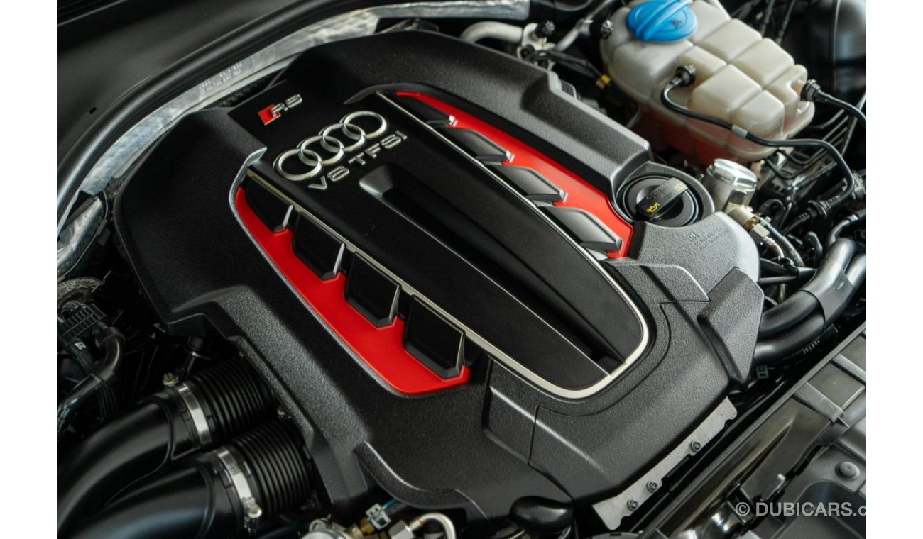 Audi RS6 Std 2014 Audi RS6 Avant 4.0L V8 Twin Turbo / Full-Service History